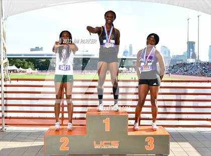 Thumbnail 3 in UIL 5A State Championship photogallery.