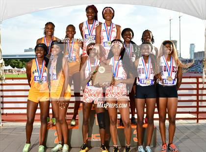 Thumbnail 2 in UIL 5A State Championship photogallery.
