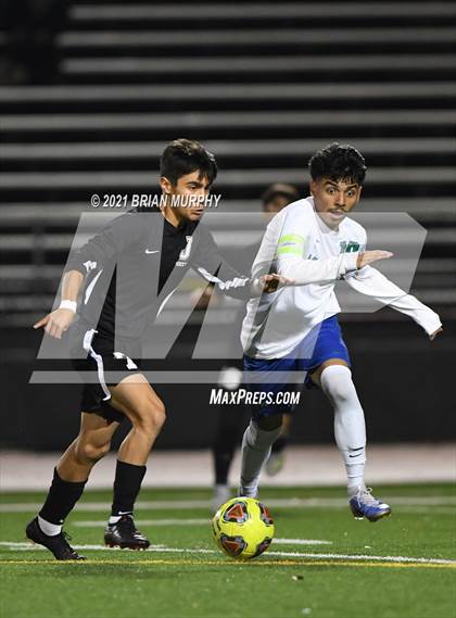Thumbnail 2 in McKay @ Jesuit (OSAA 6A 2nd Round Playoff) photogallery.