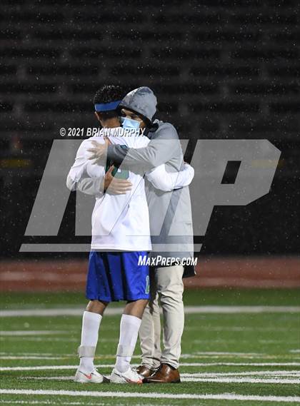 Thumbnail 2 in McKay @ Jesuit (OSAA 6A 2nd Round Playoff) photogallery.