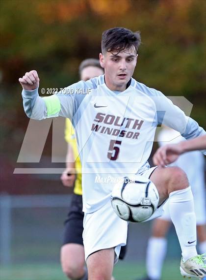 Thumbnail 2 in Glastonbury vs South Windsor (CCC Final) photogallery.