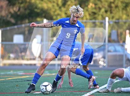 Thumbnail 3 in Glastonbury vs South Windsor (CCC Final) photogallery.