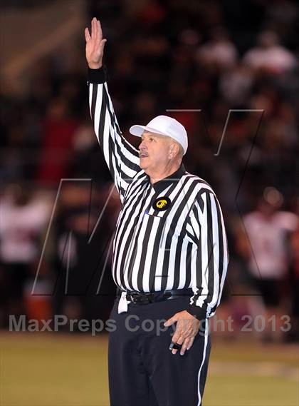 Thumbnail 1 in Centennial vs. St. John Bosco (CIF SoCal Regional Open Division Final) photogallery.