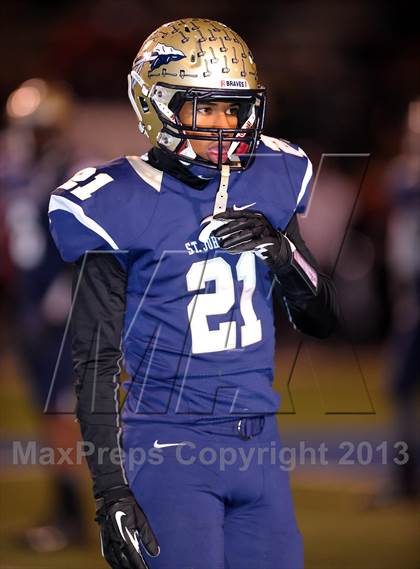 Thumbnail 2 in Centennial vs. St. John Bosco (CIF SoCal Regional Open Division Final) photogallery.