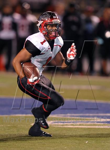 Thumbnail 2 in Centennial vs. St. John Bosco (CIF SoCal Regional Open Division Final) photogallery.