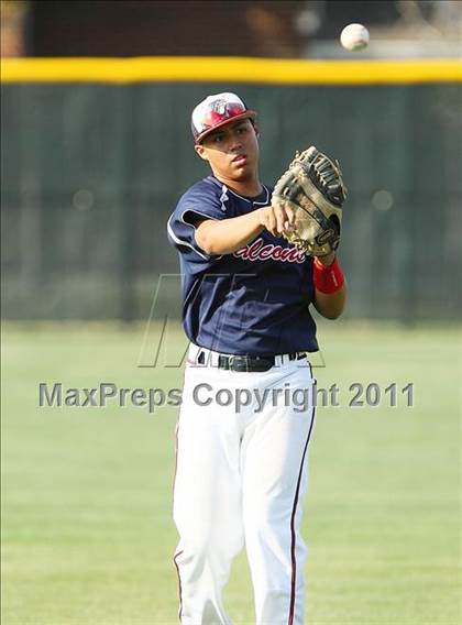 Thumbnail 2 in Trinity Christian vs. Bishop Dunne photogallery.