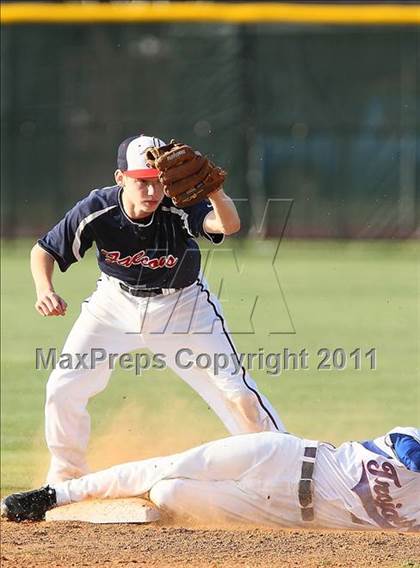 Thumbnail 3 in Trinity Christian vs. Bishop Dunne photogallery.