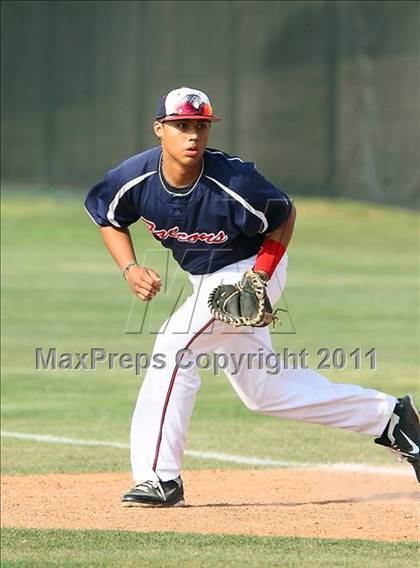 Thumbnail 2 in Trinity Christian vs. Bishop Dunne photogallery.