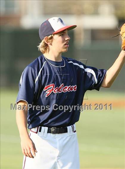 Thumbnail 2 in Trinity Christian vs. Bishop Dunne photogallery.