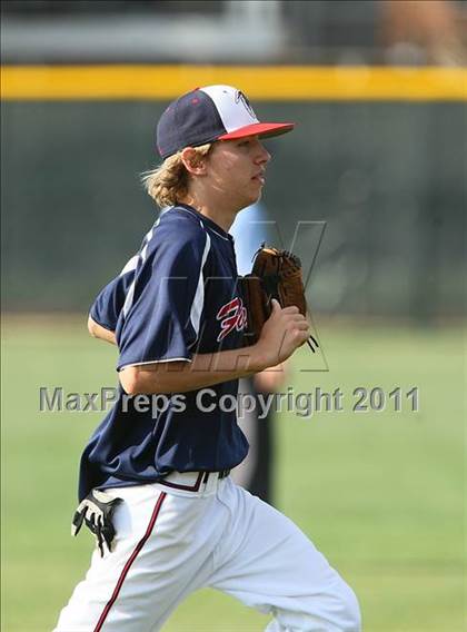 Thumbnail 3 in Trinity Christian vs. Bishop Dunne photogallery.