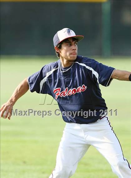 Thumbnail 3 in Trinity Christian vs. Bishop Dunne photogallery.