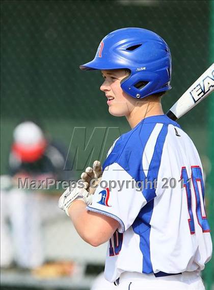 Thumbnail 3 in Trinity Christian vs. Bishop Dunne photogallery.