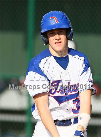 Thumbnail 2 in Trinity Christian vs. Bishop Dunne photogallery.