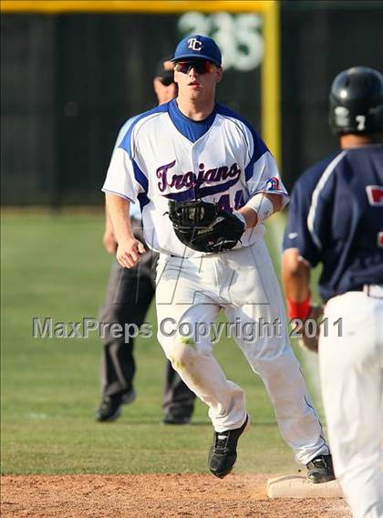 Thumbnail 3 in Trinity Christian vs. Bishop Dunne photogallery.