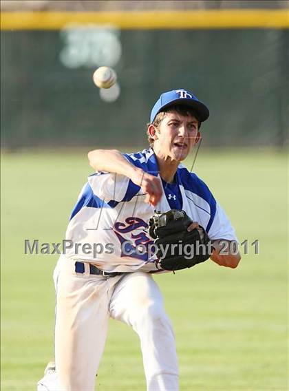 Thumbnail 3 in Trinity Christian vs. Bishop Dunne photogallery.