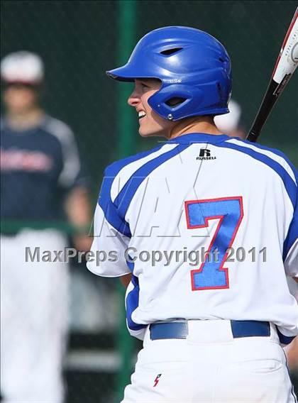 Thumbnail 2 in Trinity Christian vs. Bishop Dunne photogallery.