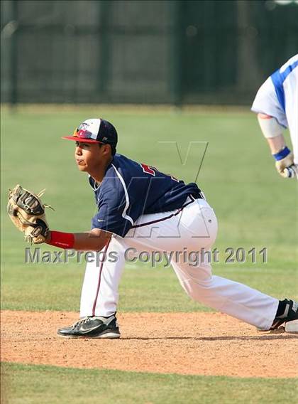 Thumbnail 2 in Trinity Christian vs. Bishop Dunne photogallery.