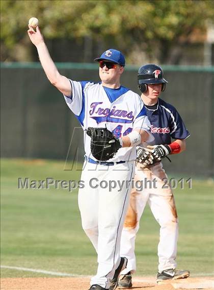 Thumbnail 3 in Trinity Christian vs. Bishop Dunne photogallery.
