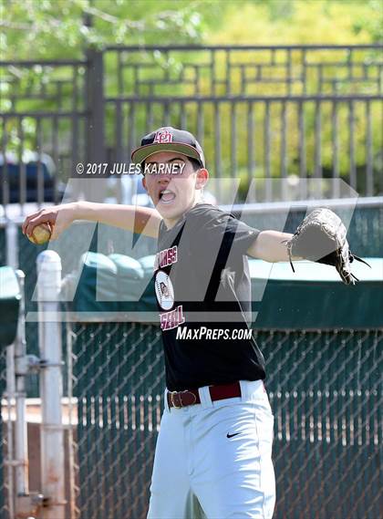Thumbnail 3 in Desert Oasis vs. Bishop Gorman photogallery.
