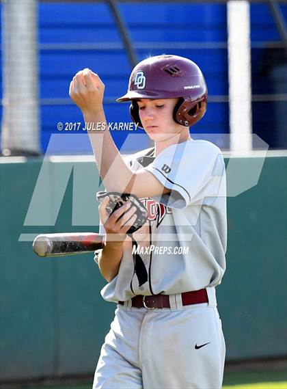 Thumbnail 3 in Desert Oasis vs. Bishop Gorman photogallery.