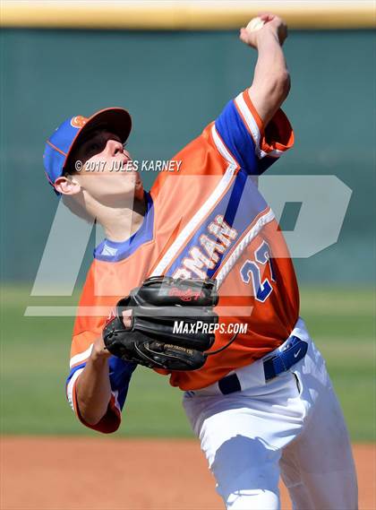 Thumbnail 3 in Desert Oasis vs. Bishop Gorman photogallery.