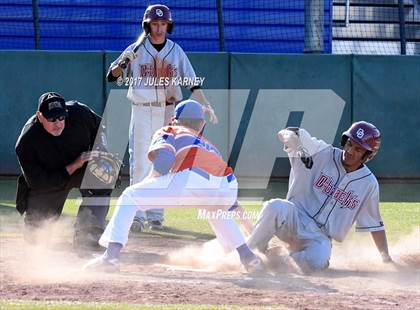 Thumbnail 2 in Desert Oasis vs. Bishop Gorman photogallery.