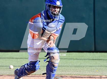 Thumbnail 3 in Desert Oasis vs. Bishop Gorman photogallery.