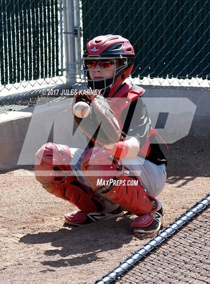 Thumbnail 2 in Desert Oasis vs. Bishop Gorman photogallery.