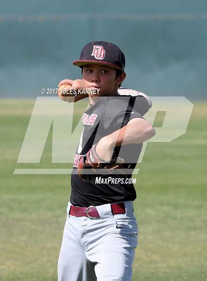 Thumbnail 3 in Desert Oasis vs. Bishop Gorman photogallery.