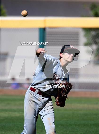 Thumbnail 1 in Desert Oasis vs. Bishop Gorman photogallery.