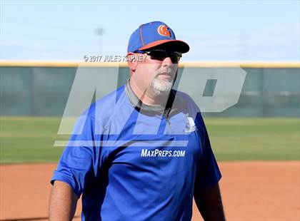 Thumbnail 3 in Desert Oasis vs. Bishop Gorman photogallery.