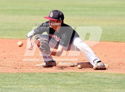 Thumbnail 3 in Desert Oasis vs. Bishop Gorman photogallery.