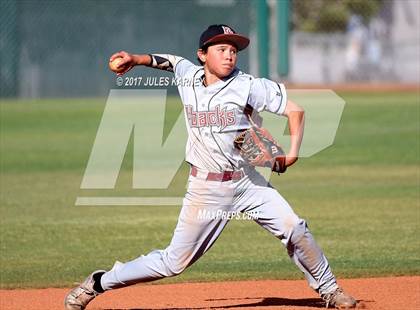 Thumbnail 3 in Desert Oasis vs. Bishop Gorman photogallery.