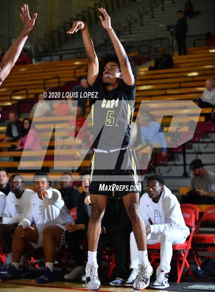 Thumbnail 2 in St. Augustine vs. Capistrano Valley (Nike Extravaganza) photogallery.