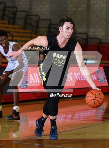 Thumbnail 2 in St. Augustine vs. Capistrano Valley (Nike Extravaganza) photogallery.