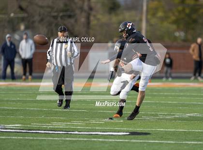Thumbnail 1 in Parkersburg @ Martinsburg (WVSSAC 4A Round 1 Playoff) photogallery.