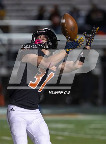 Thumbnail 1 in Parkersburg @ Martinsburg (WVSSAC 4A Round 1 Playoff) photogallery.