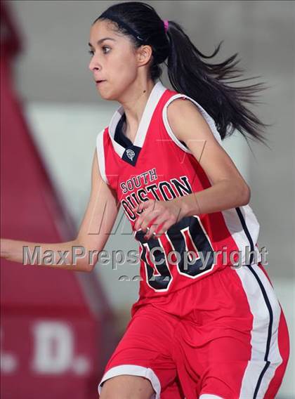 Thumbnail 2 in Sam Rayburn vs. South Houston (McDonald's Texas Invitational) photogallery.