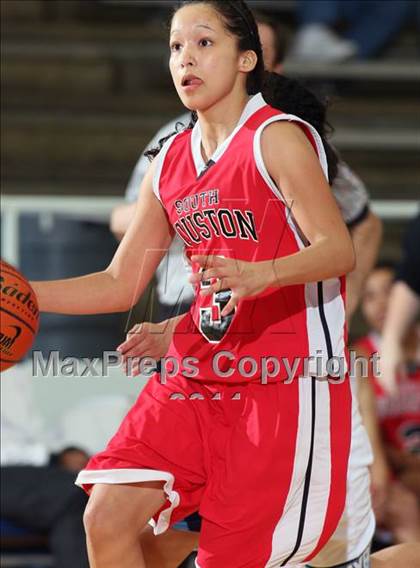 Thumbnail 1 in Sam Rayburn vs. South Houston (McDonald's Texas Invitational) photogallery.