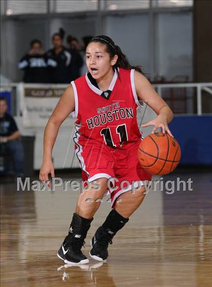 Thumbnail 3 in Sam Rayburn vs. South Houston (McDonald's Texas Invitational) photogallery.