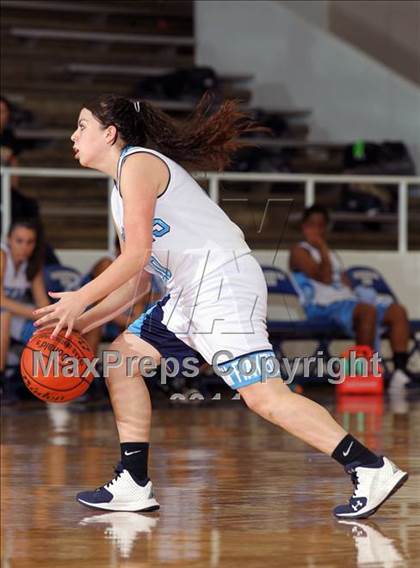 Thumbnail 1 in Sam Rayburn vs. South Houston (McDonald's Texas Invitational) photogallery.