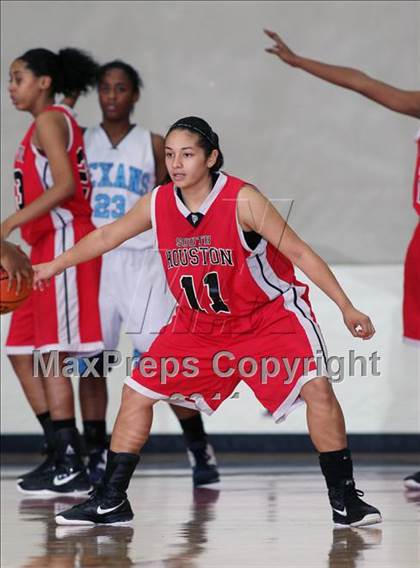 Thumbnail 1 in Sam Rayburn vs. South Houston (McDonald's Texas Invitational) photogallery.
