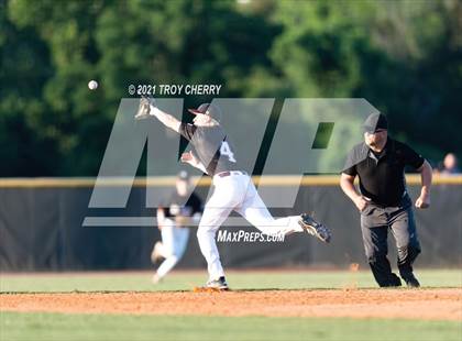 Thumbnail 3 in Sun Valley @ Cox Mill photogallery.