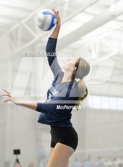 Thumbnail 1 in Skyline vs. South Lyon (Beast of the East) photogallery.