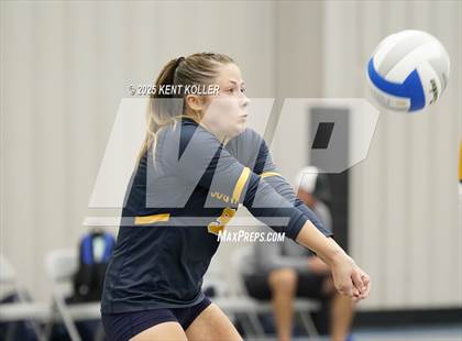 Thumbnail 1 in Skyline vs. South Lyon (Beast of the East) photogallery.