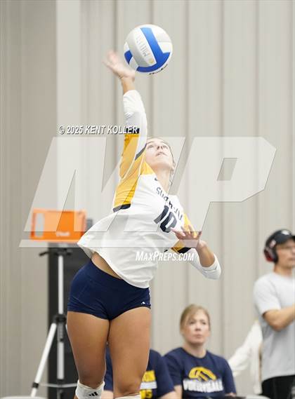 Thumbnail 3 in Skyline vs. South Lyon (Beast of the East) photogallery.