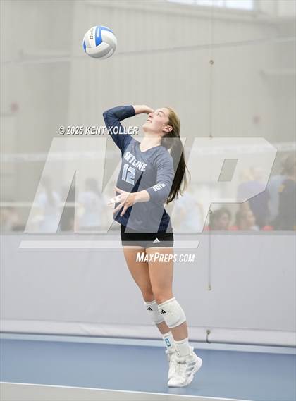 Thumbnail 3 in Skyline vs. South Lyon (Beast of the East) photogallery.
