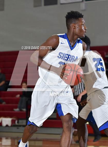 Thumbnail 1 in Edison vs. Sierra (Trojan Christmas Classic) photogallery.