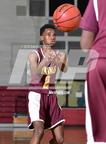 Thumbnail 1 in Edison vs. Sierra (Trojan Christmas Classic) photogallery.