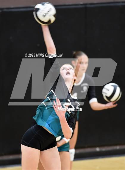 Thumbnail 1 in Vista Murrieta @ Aliso Niguel photogallery.